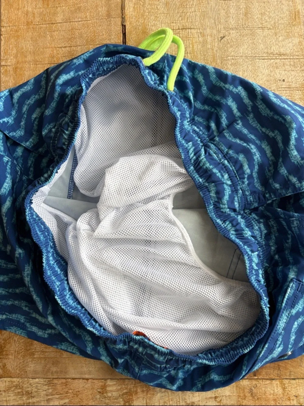 NWOT J. Crew Men’s Swim Trunks size M